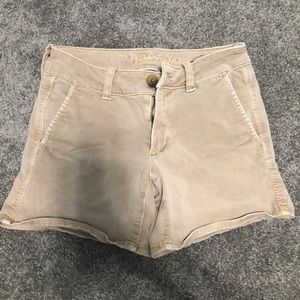 american eagle kaki shorts